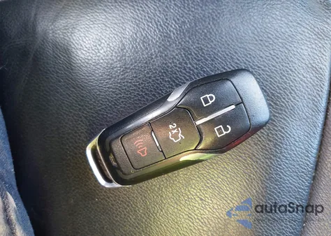 2016 Ford Edge Titanium z USA, uszkodzony, nr VIN 2FMPK4K90GBB22678